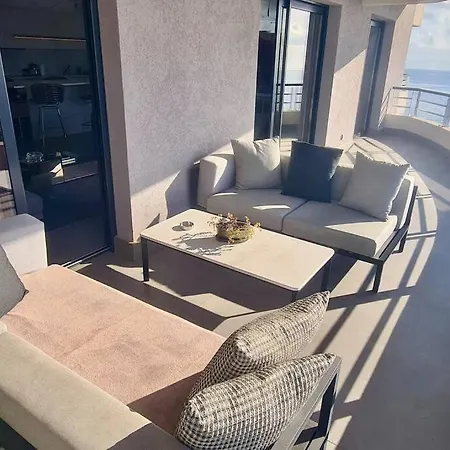 Apartment Standing Pietranera